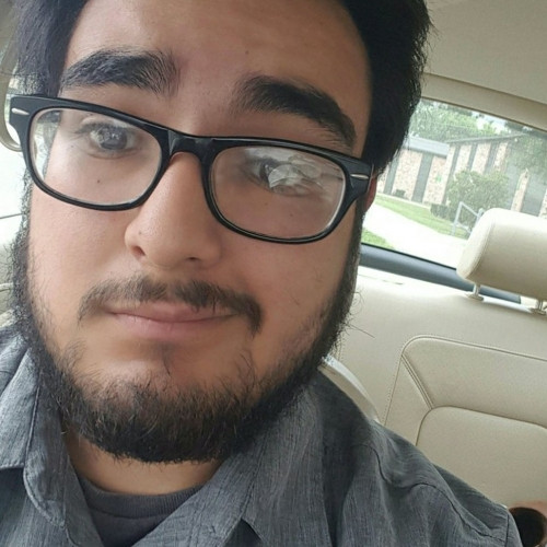 Uomo dominante cerca sottomessi gay