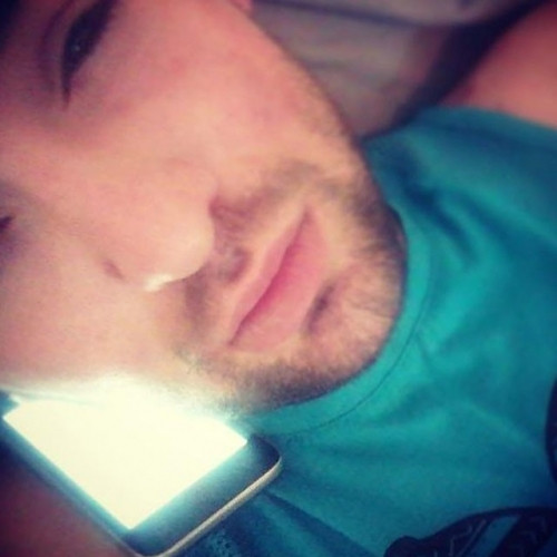 Uomo curioso cerca chat erotiche gay