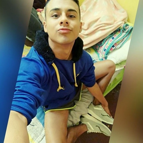 Uomo attivo cerca scopata gay diretta