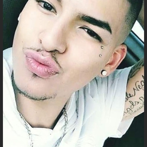 Amico socievole pronto a benefici extra